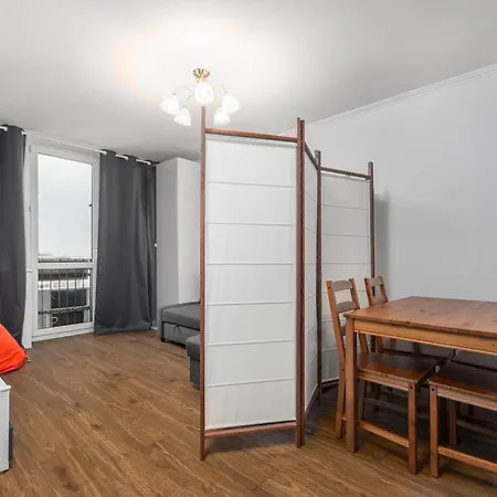 Grzybowska By Your Freedom * Varšava