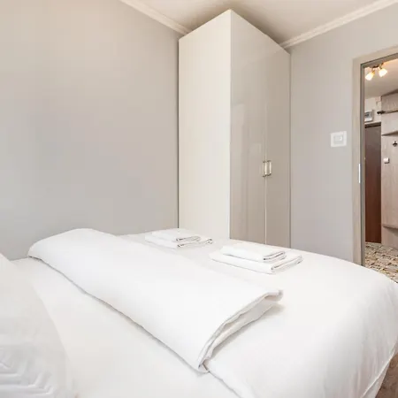 Grzybowska By Your Freedom *